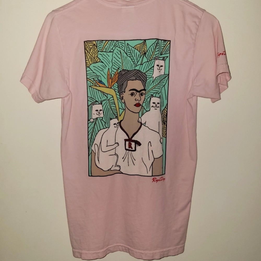 RIP N Dip Women's Small -  Frida Kahlo Graphic Tee Pink